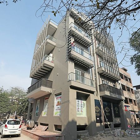 Oyo 11071 Hotel Tisya Делхи Екстериор снимка