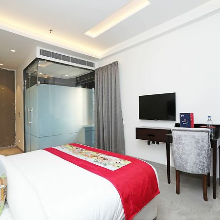 Oyo 11071 Hotel Tisya Делхи Екстериор снимка