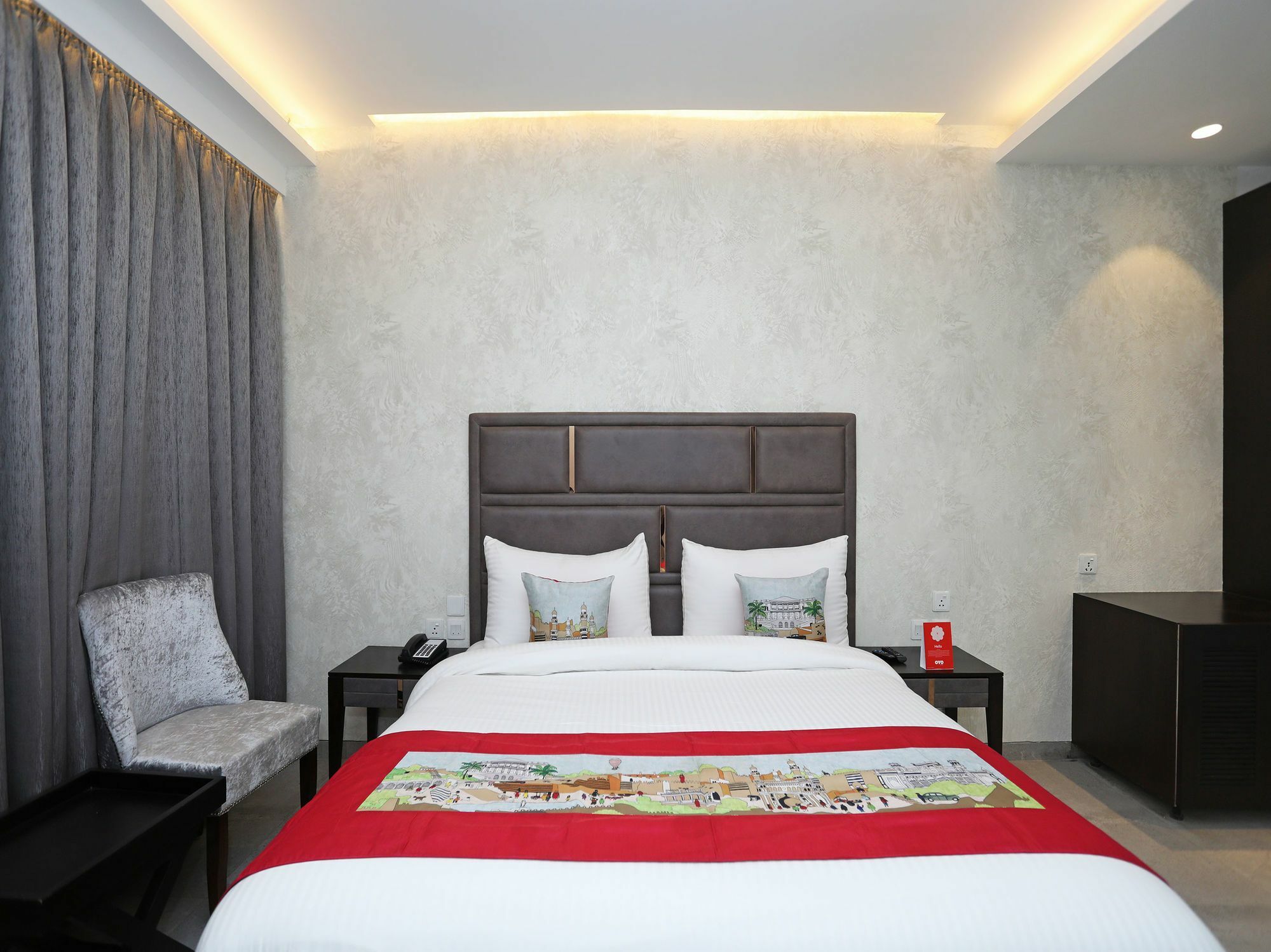Oyo 11071 Hotel Tisya Делхи Екстериор снимка