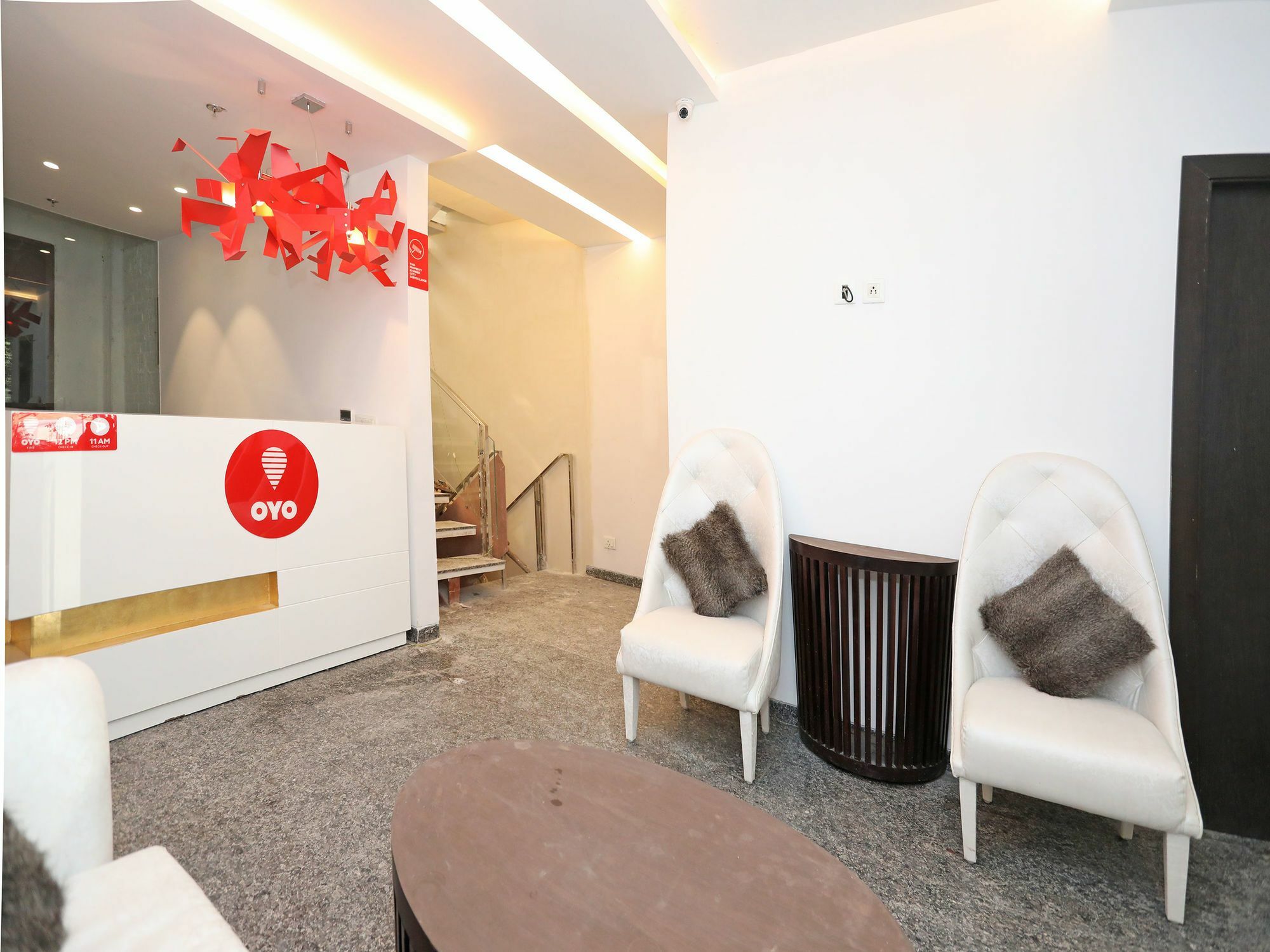 Oyo 11071 Hotel Tisya Делхи Екстериор снимка