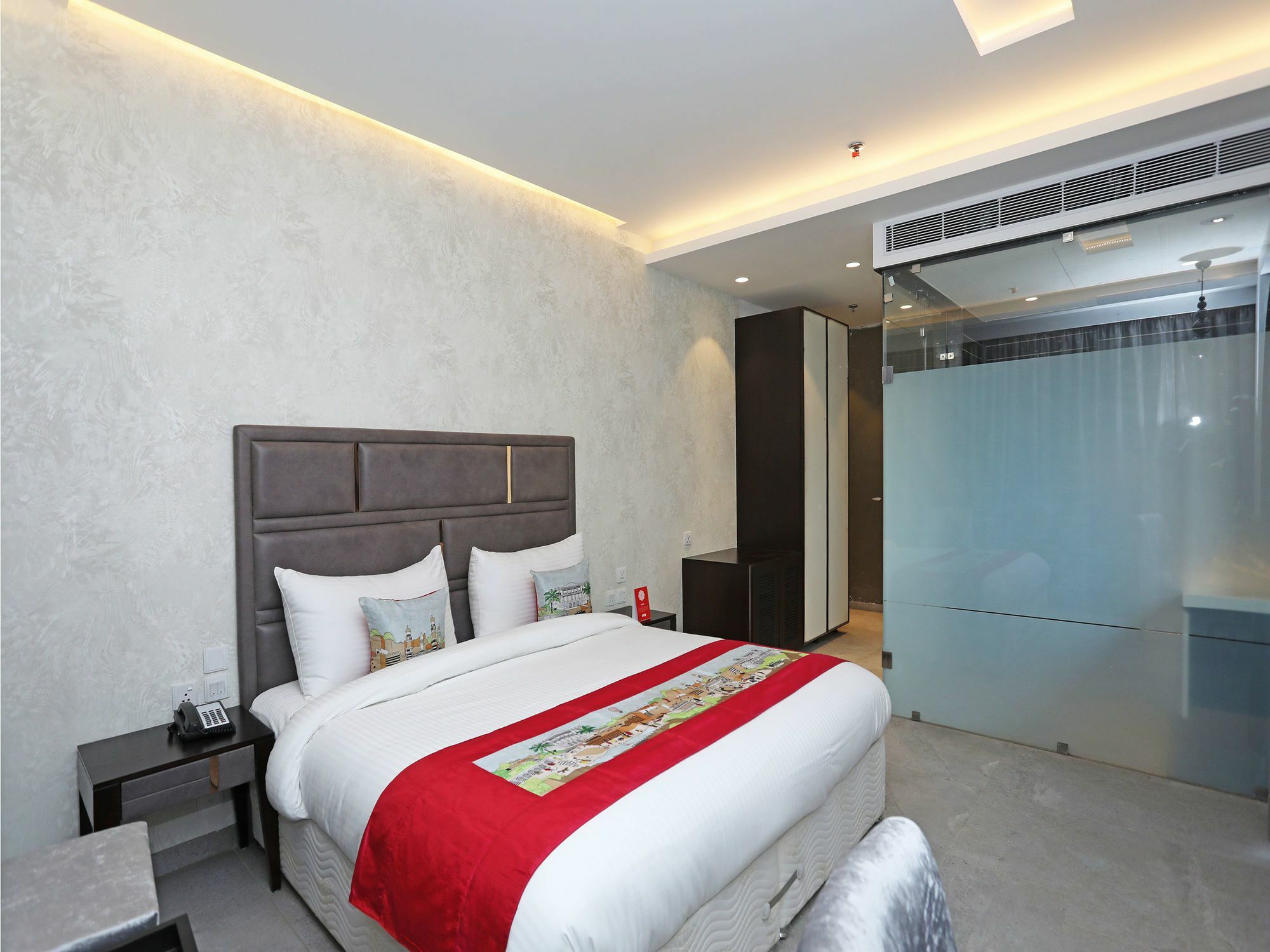 Oyo 11071 Hotel Tisya Делхи Екстериор снимка
